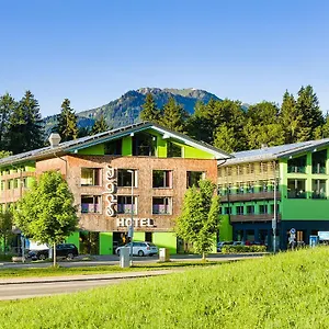 explorer-hotel-oberstdorf-fischen.com-bavaria.com/