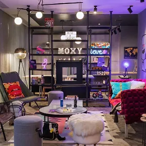 *** מלון Moxy Old Town רומניה