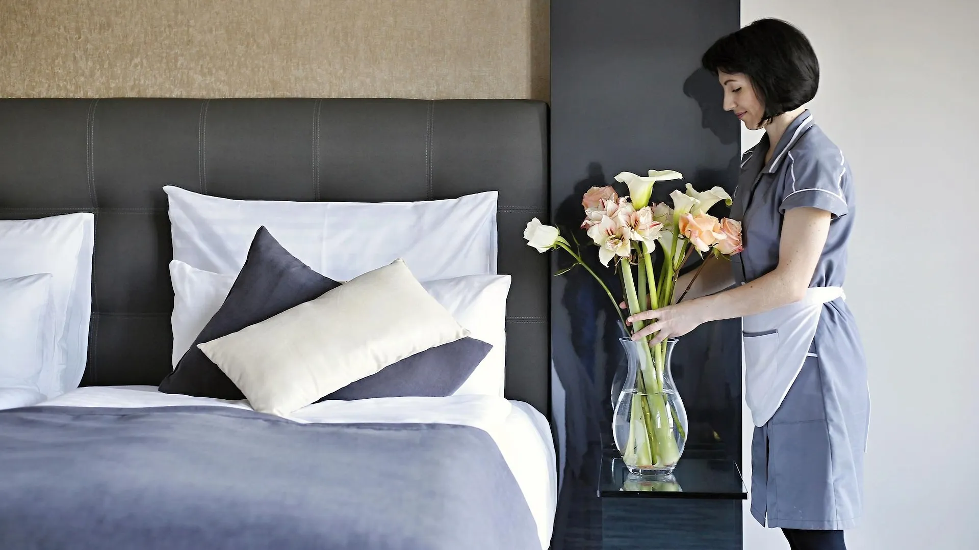 פראג Dancing House - Tancici Dum Hotel 4*,  צ'כיה
