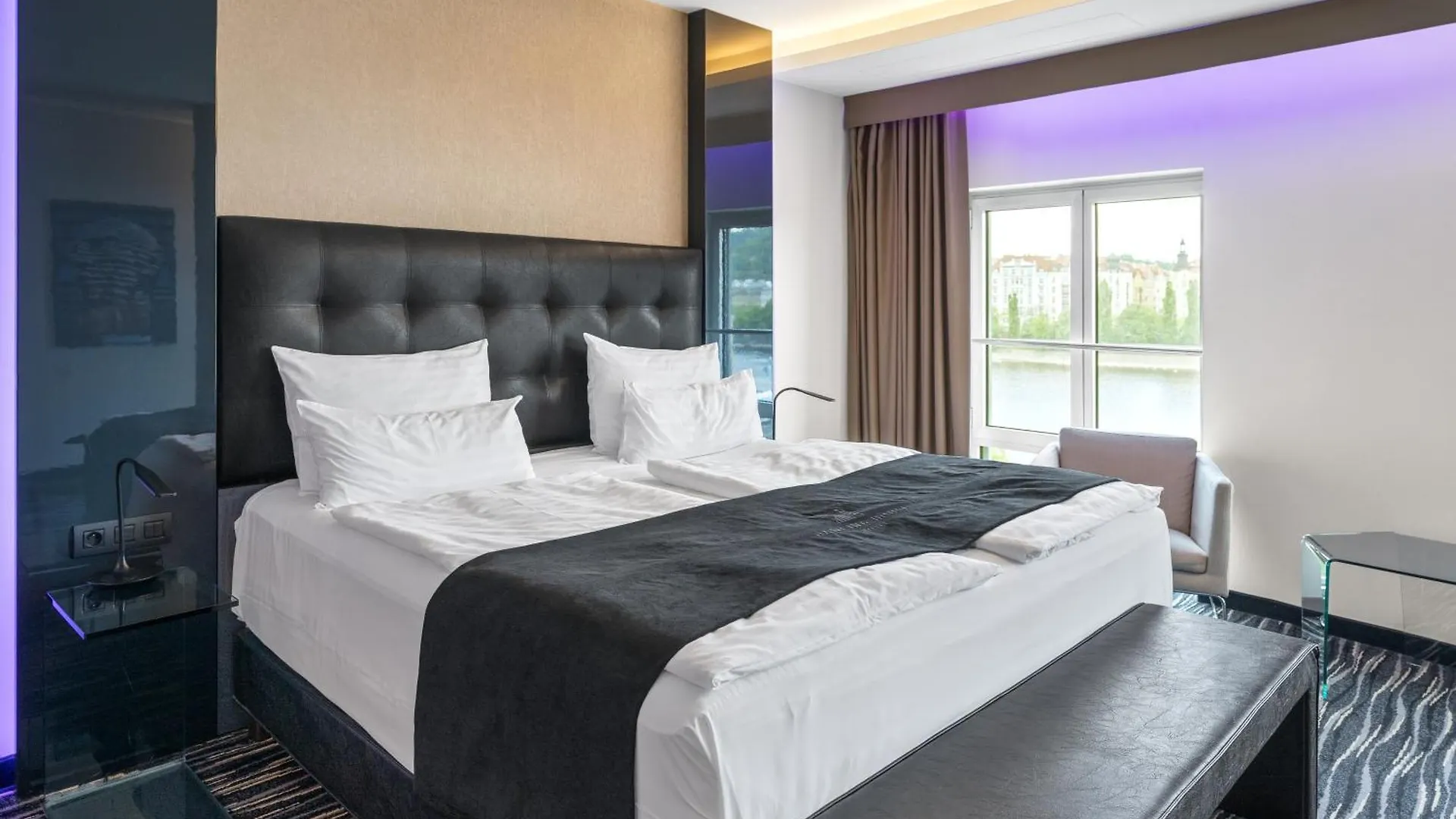 פראג Dancing House - Tancici Dum Hotel