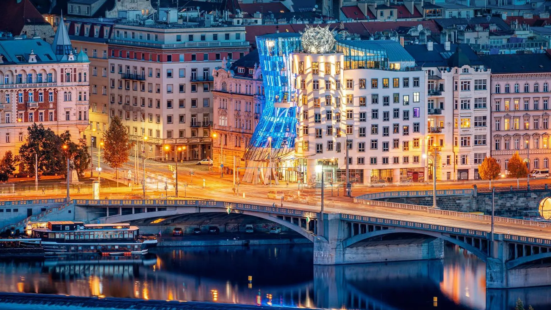 ****  Dancing House - Tancici Dum Hotel Prague Czech Republic